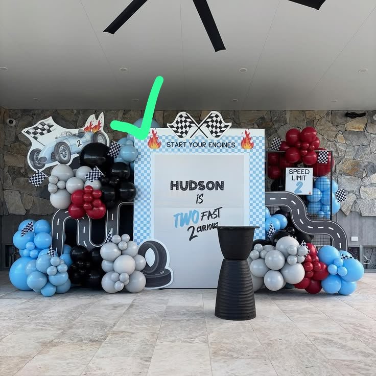 1000198764 balloon decoration inspiration